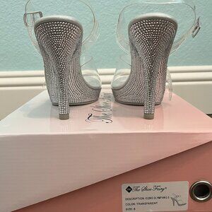 Iconic Olympian 2.0 Size 8 The Shoe Fairy NWT